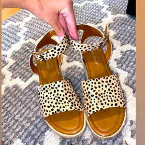 Pierre dumas sandals great condition